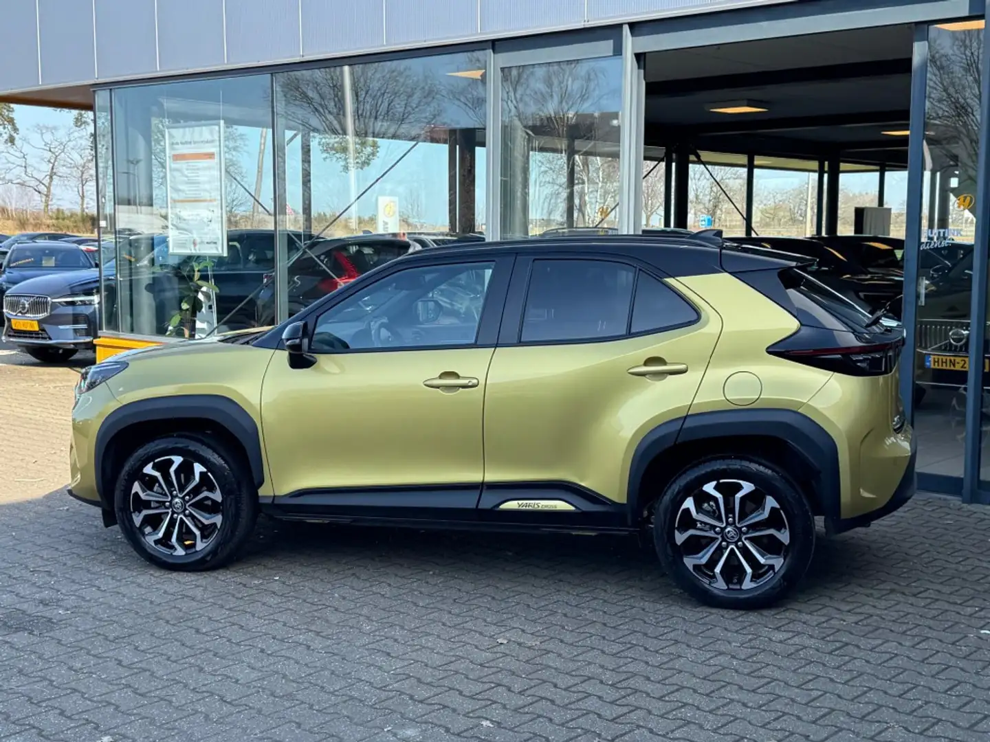 Toyota Yaris Cross 1.5 Hybrid Active - Navi/apple/android- camera Geel - 2