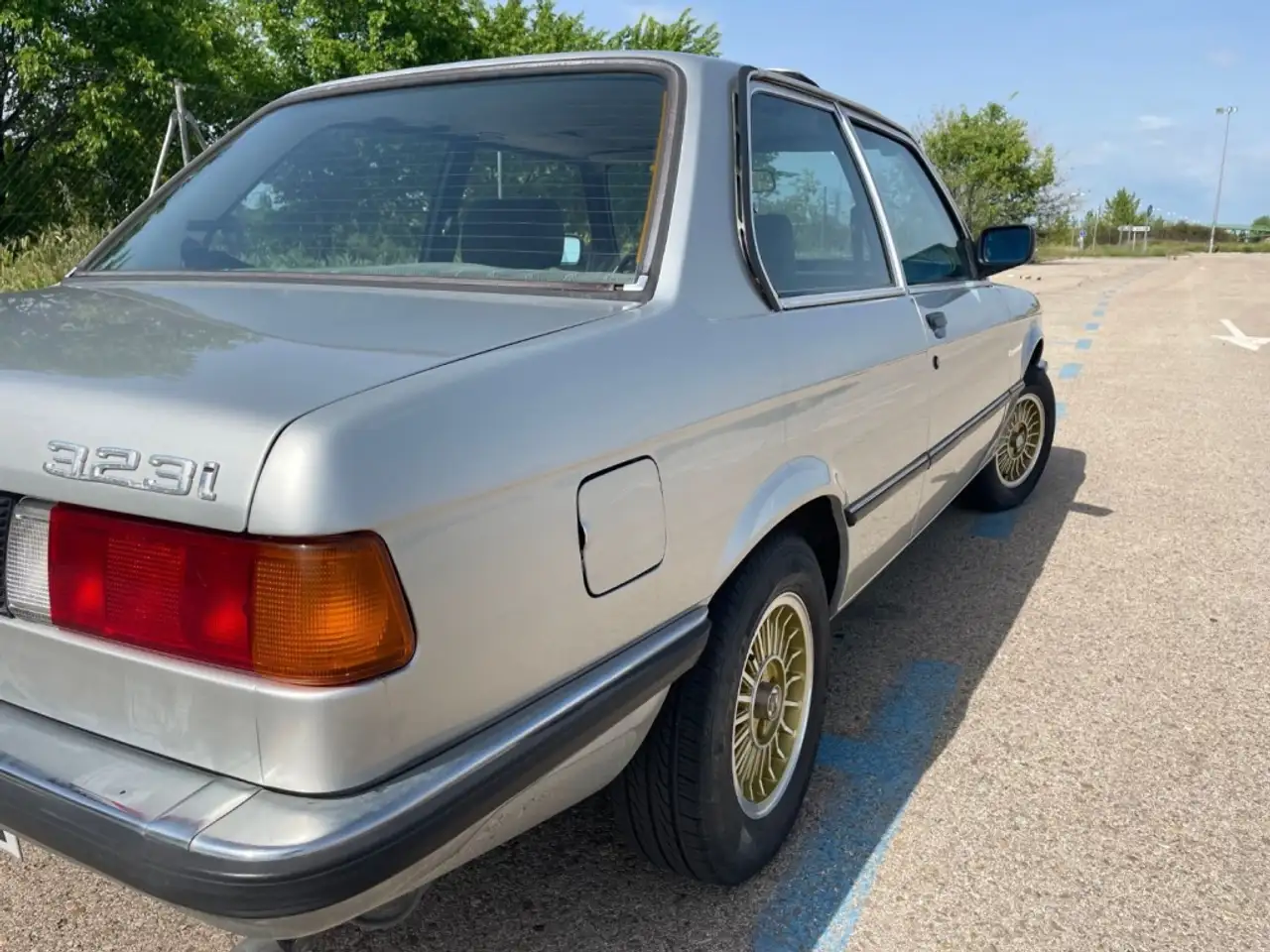 BMW 323i, foto 4
