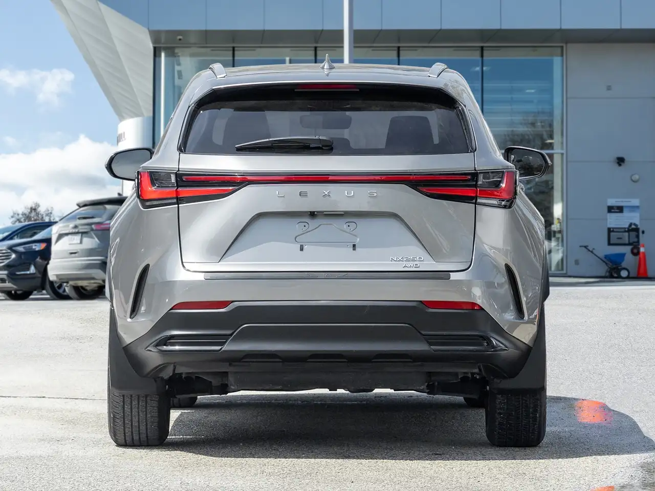 Lexus NX снимка Lexus NX