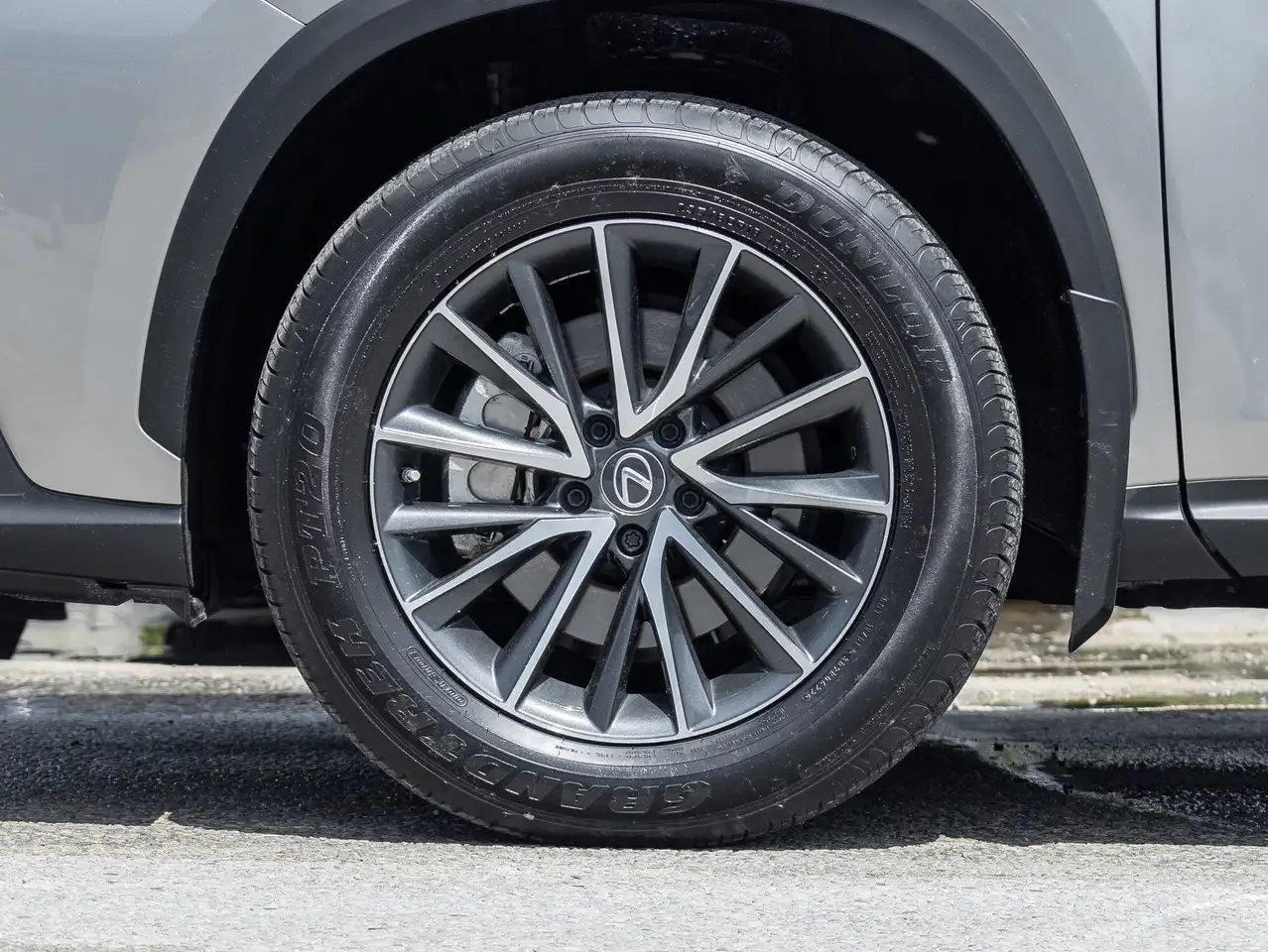 Lexus NX снимка Lexus NX