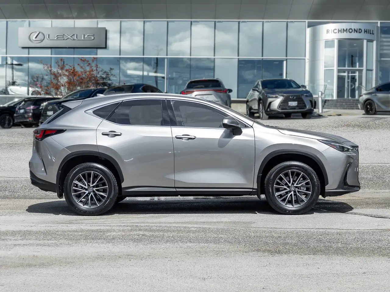 Lexus NX снимка Lexus NX