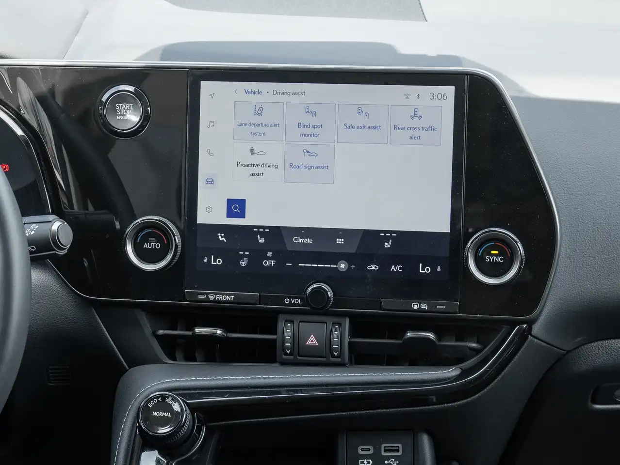 Lexus NX снимка Lexus NX