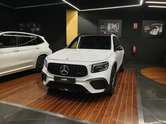 Mercedes-Benz GLB 35 AMG 4Matic 8G-DCT