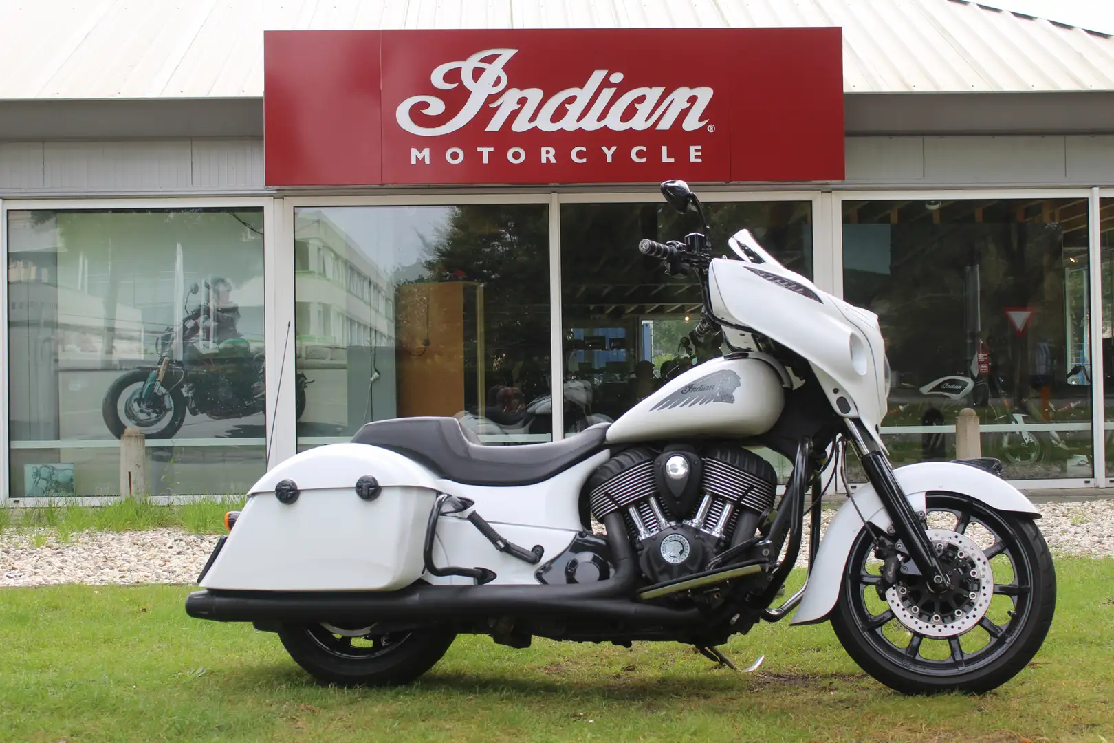 Indian Chieftain chieftain Білий - 2