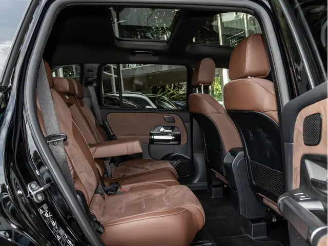 Mercedes-Benz GLB view 9