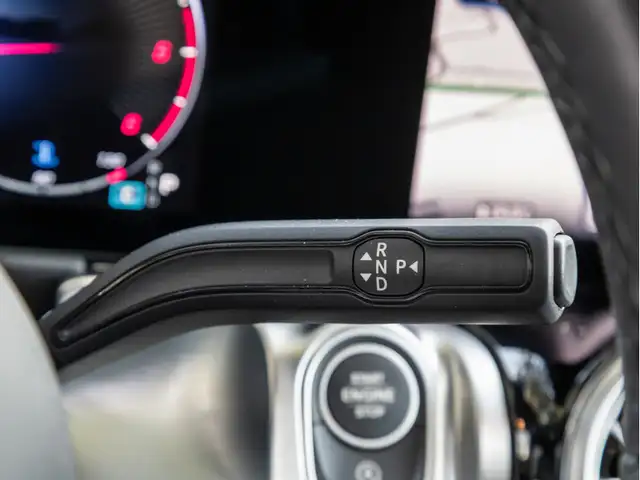 Mercedes-Benz GLB view 20
