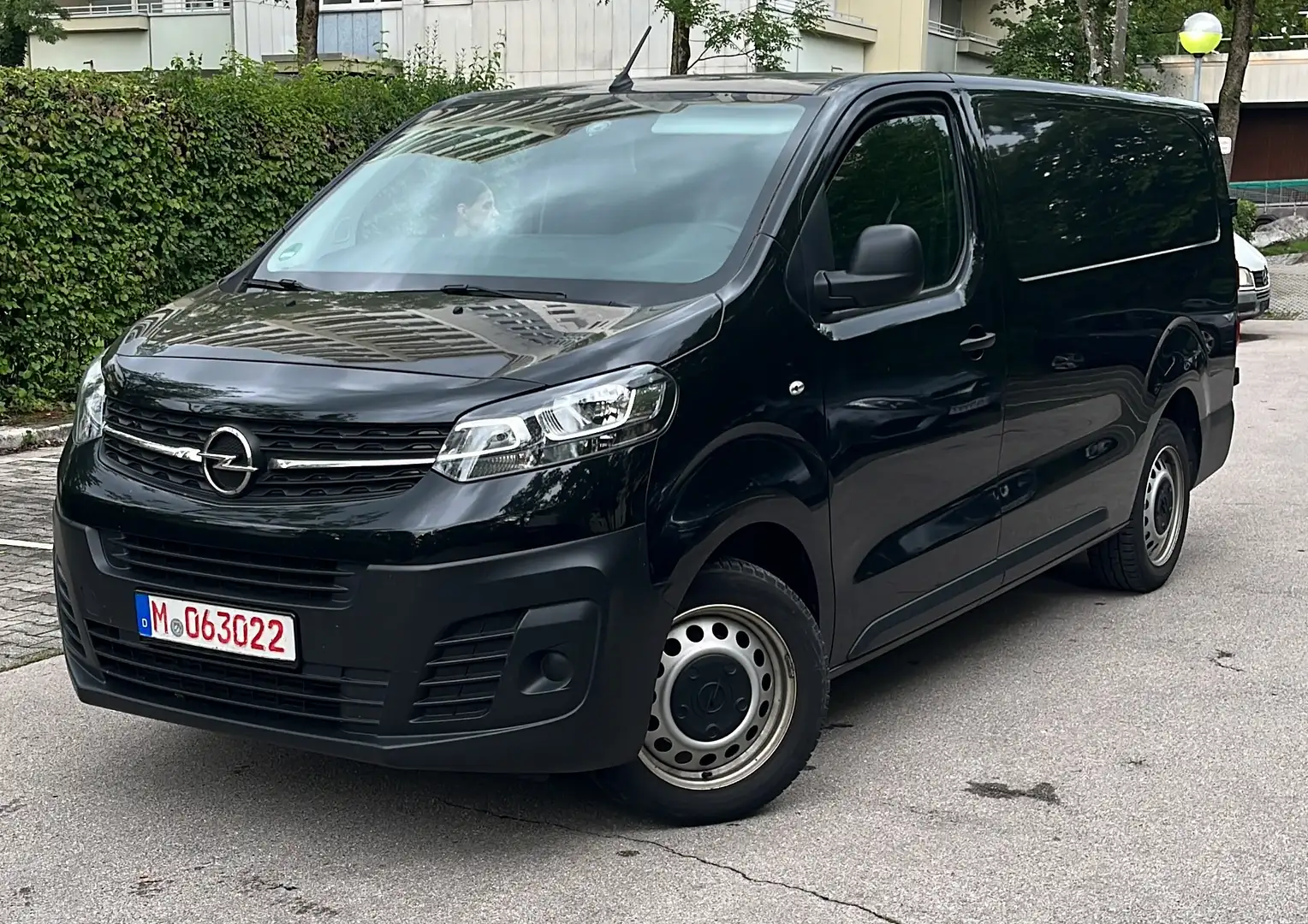 Opel Vivaro Edition 2.0 CDTI * L3* R.Kamera*Navi*PDC* Schwarz - 1