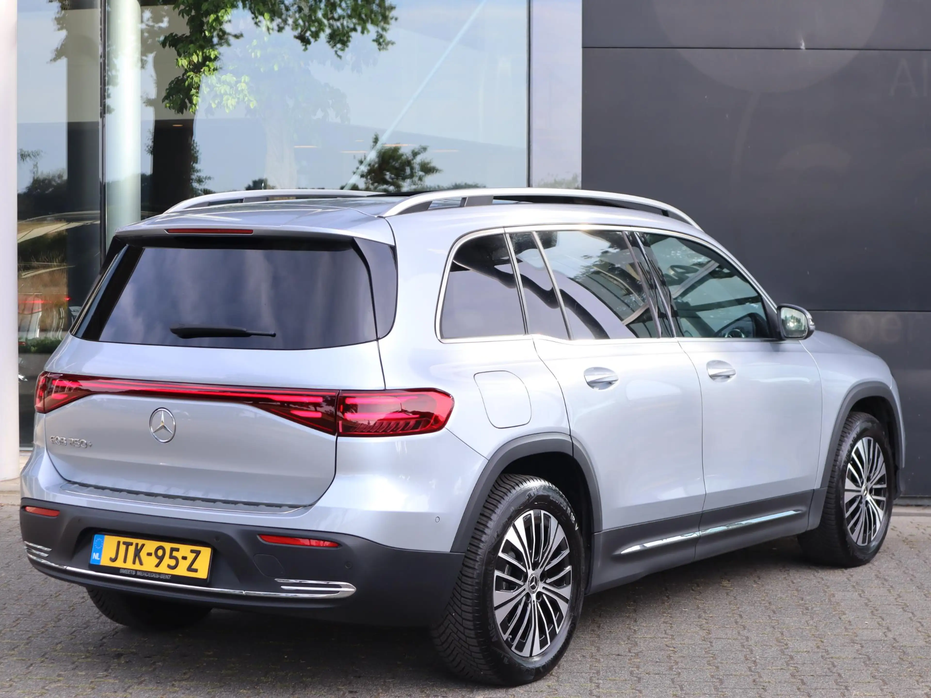 Mercedes-Benz EQB 250 250+ Business Solution 71 kWh — photo 2
