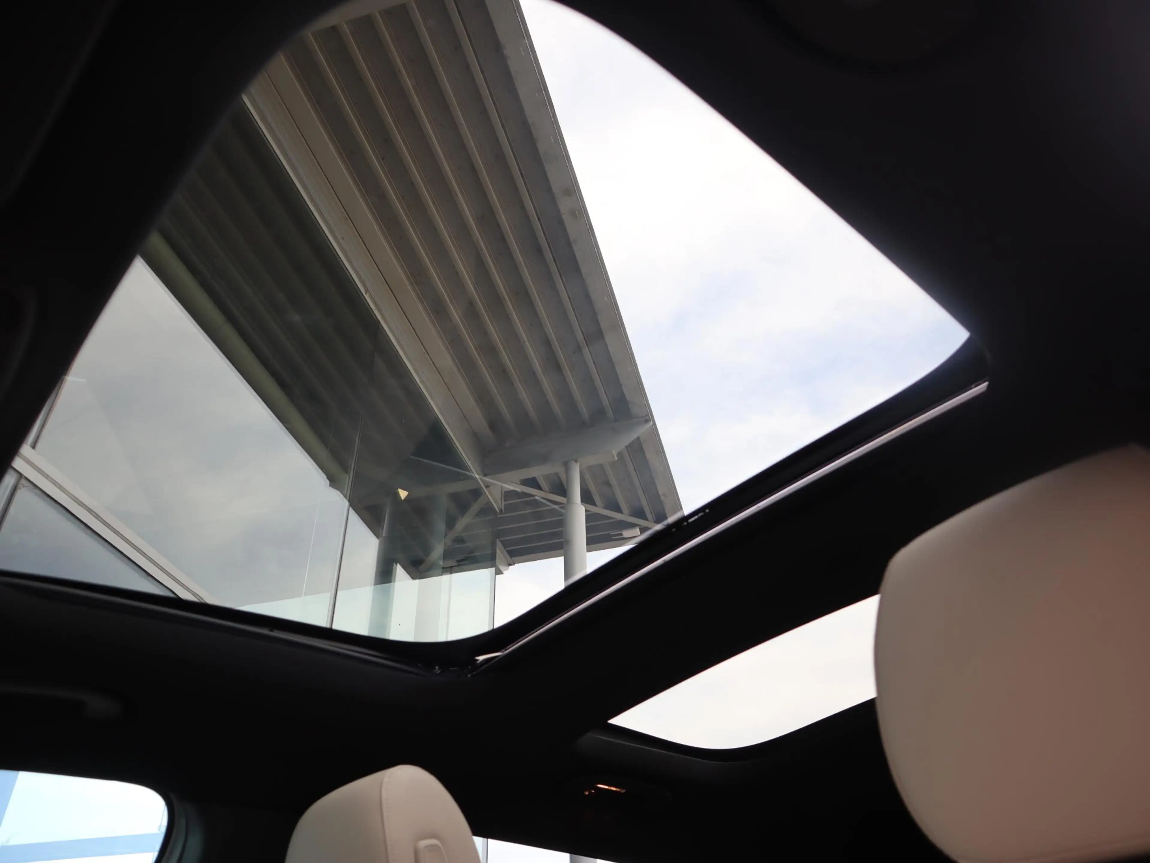 Mercedes-Benz EQB 250 250+ Business Solution 71 kWh — photo 10