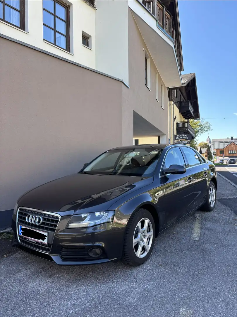 Audi A4 B8 2,0 TDI Limousine - 1