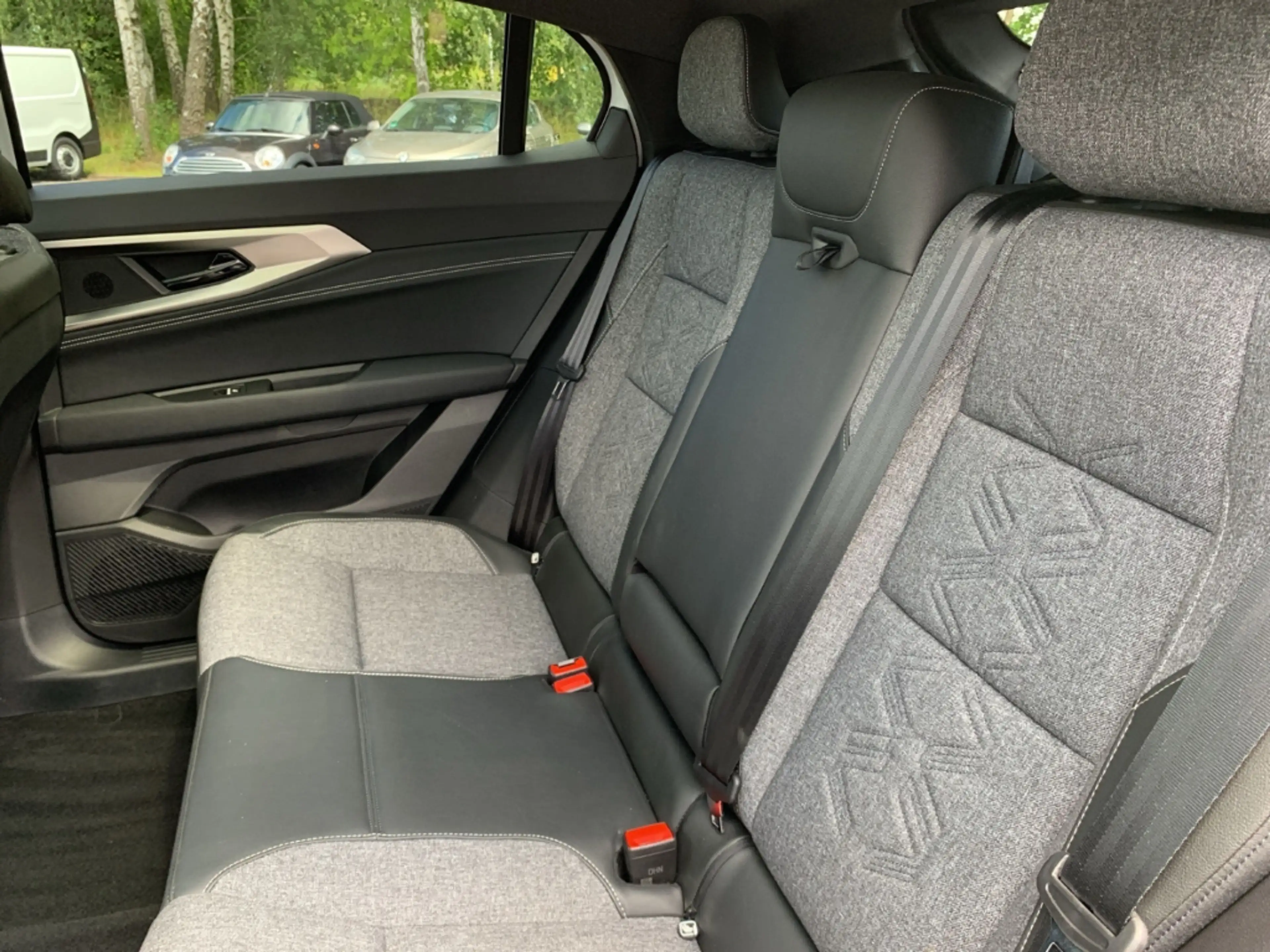 Renault Rafale TECHNO FULL HYBRID 200 Techno NAVI+LED+SHZ — photo 11