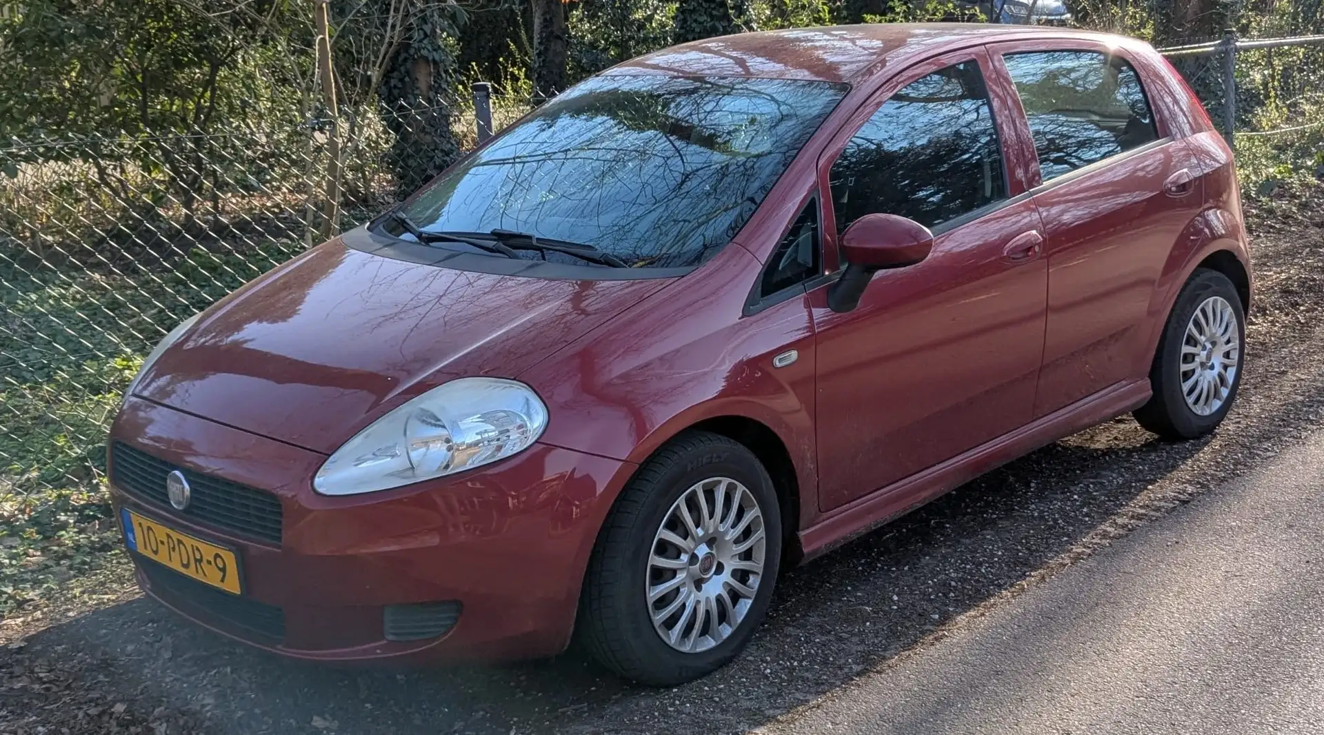 Fiat Punto Punto 1.3 M-Jet Actual Красный - 1