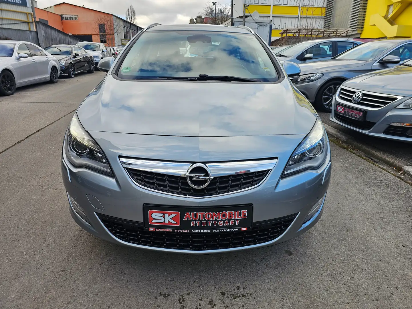 Opel Astra Innovation Automatik Grau - 2