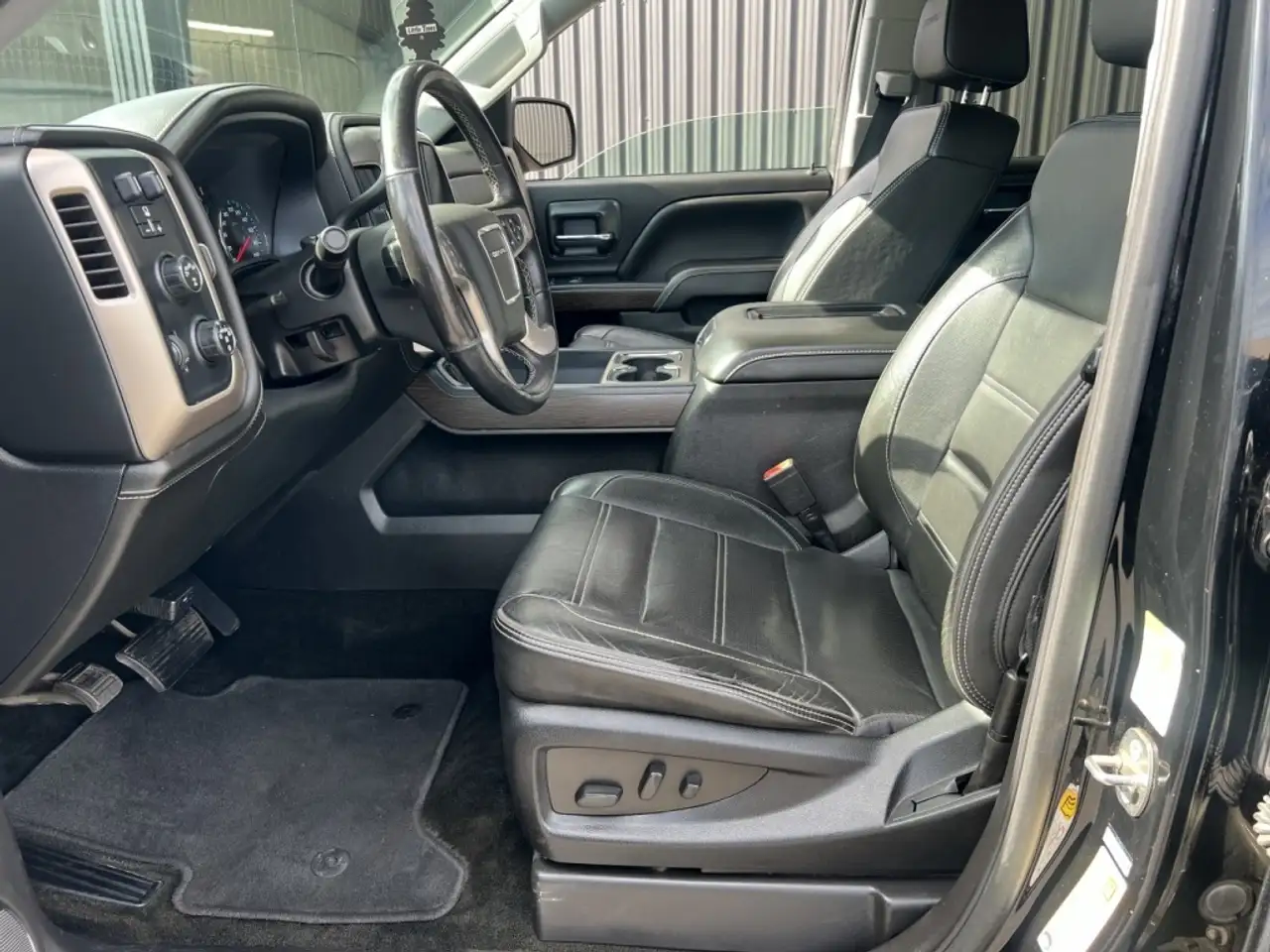 GMC Sierra 1500 fotografie GMC Sierra 1500