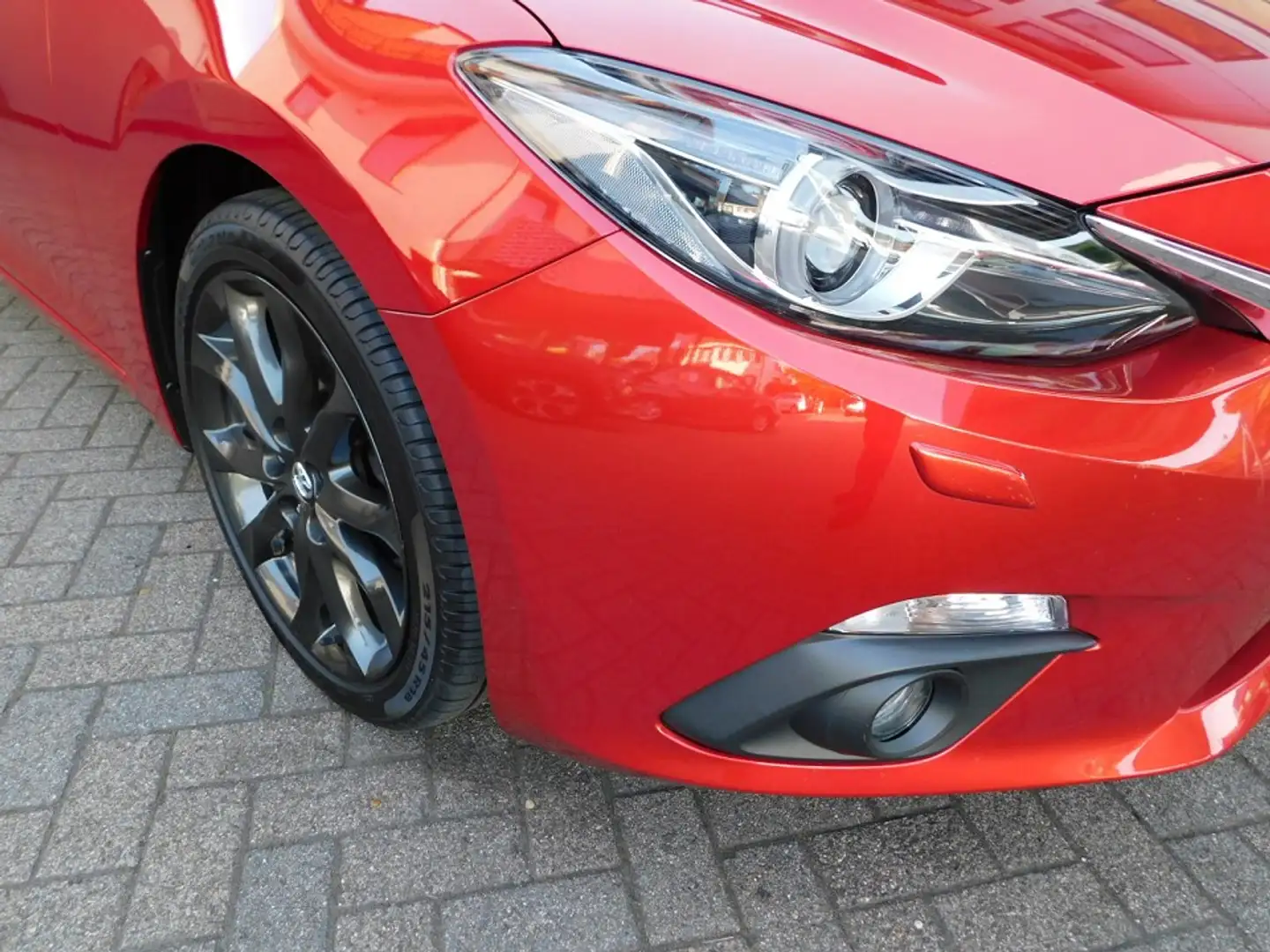 Mazda 3 SKY-G120  Nakama  Bi-Xenon/RVM/SHZ/PDC/Navi Rojo - 2