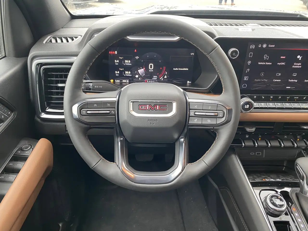 GMC Canyon снимка GMC Canyon