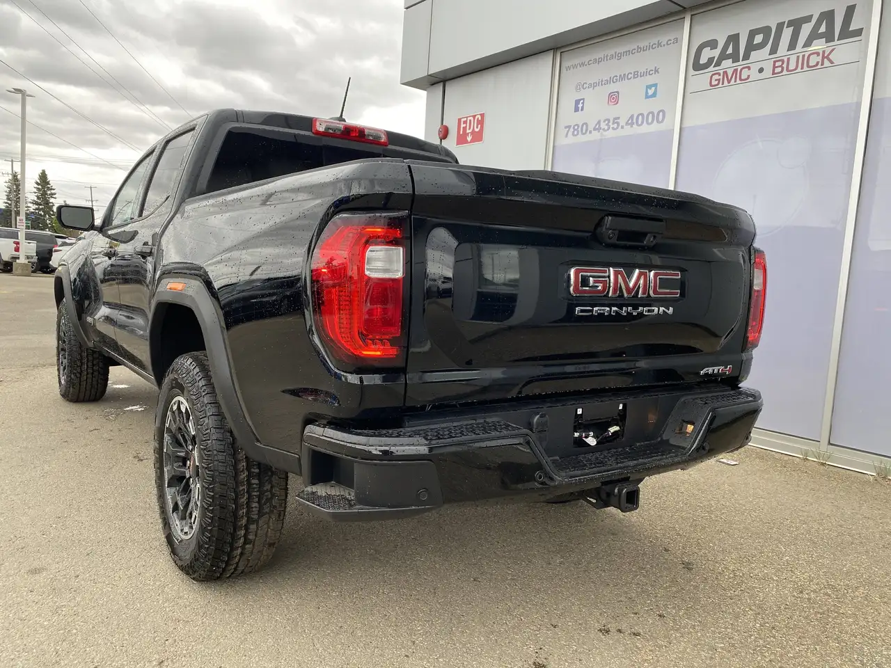 GMC Canyon снимка GMC Canyon