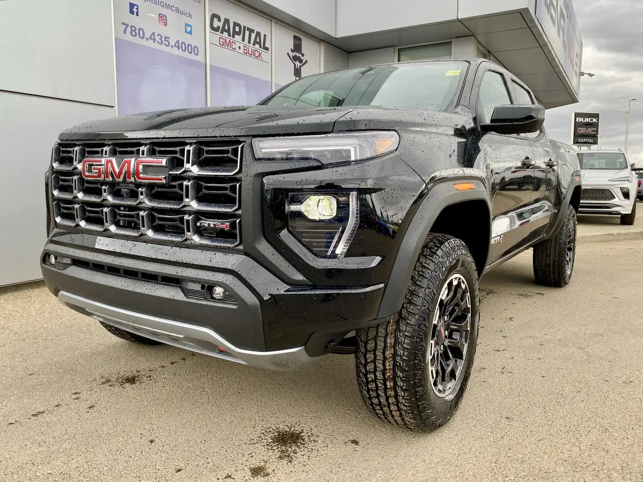 GMC Canyon снимка GMC Canyon
