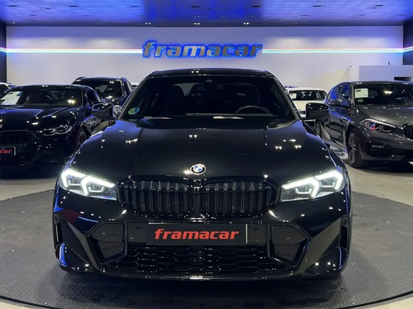 BMW 318 318dA Noir - 2