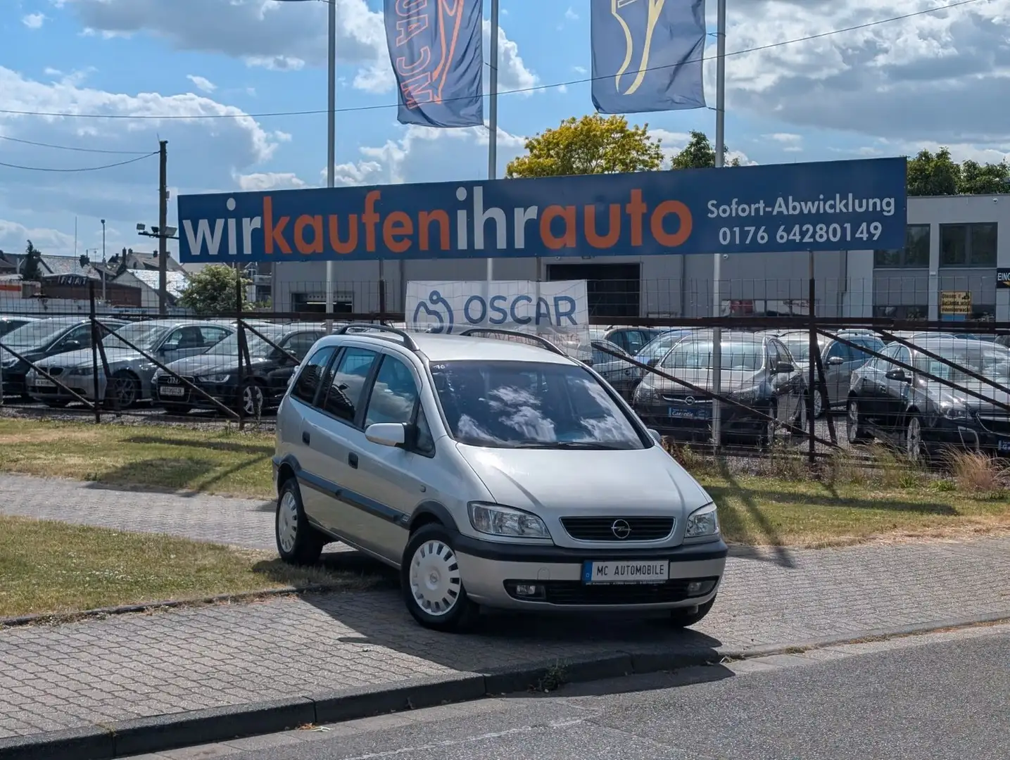 Opel Zafira 1.8 16V Selection Executive*7-SITZE*KLIMA Grau - 1