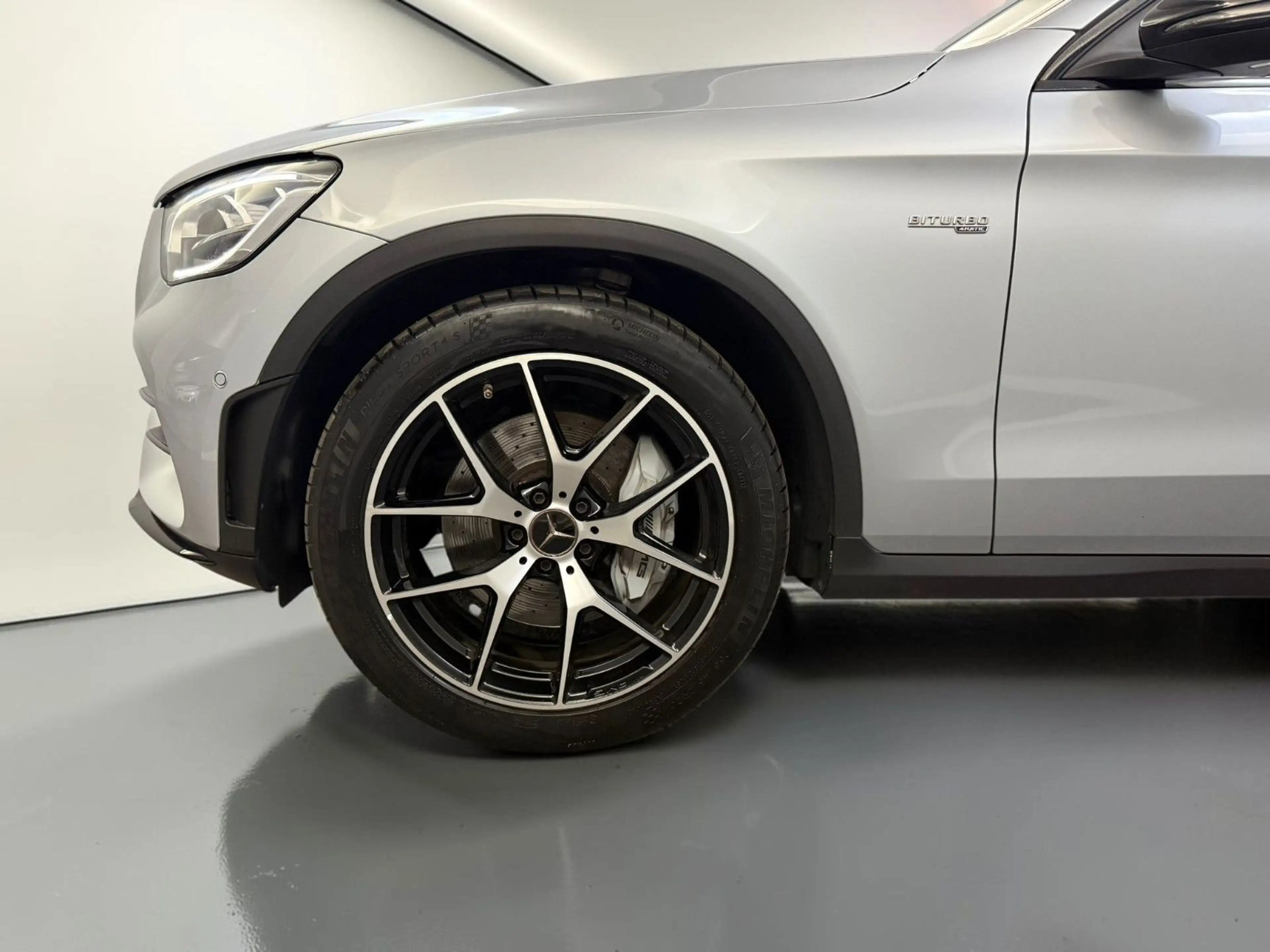 Mercedes-Benz GLC 43 AMG PANO*WIDE*BURM*20Z*LED*AIRM*PERF-AGA — photo 4