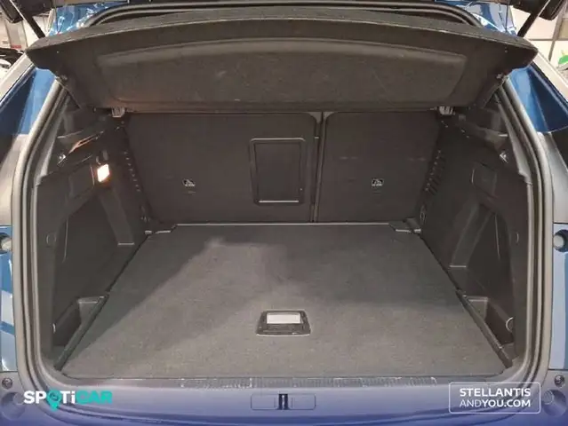 Peugeot 3008 view 6