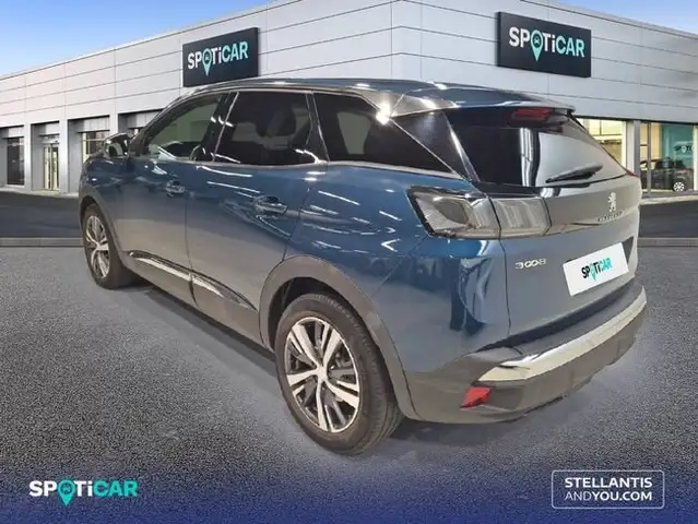Peugeot 3008 view 5
