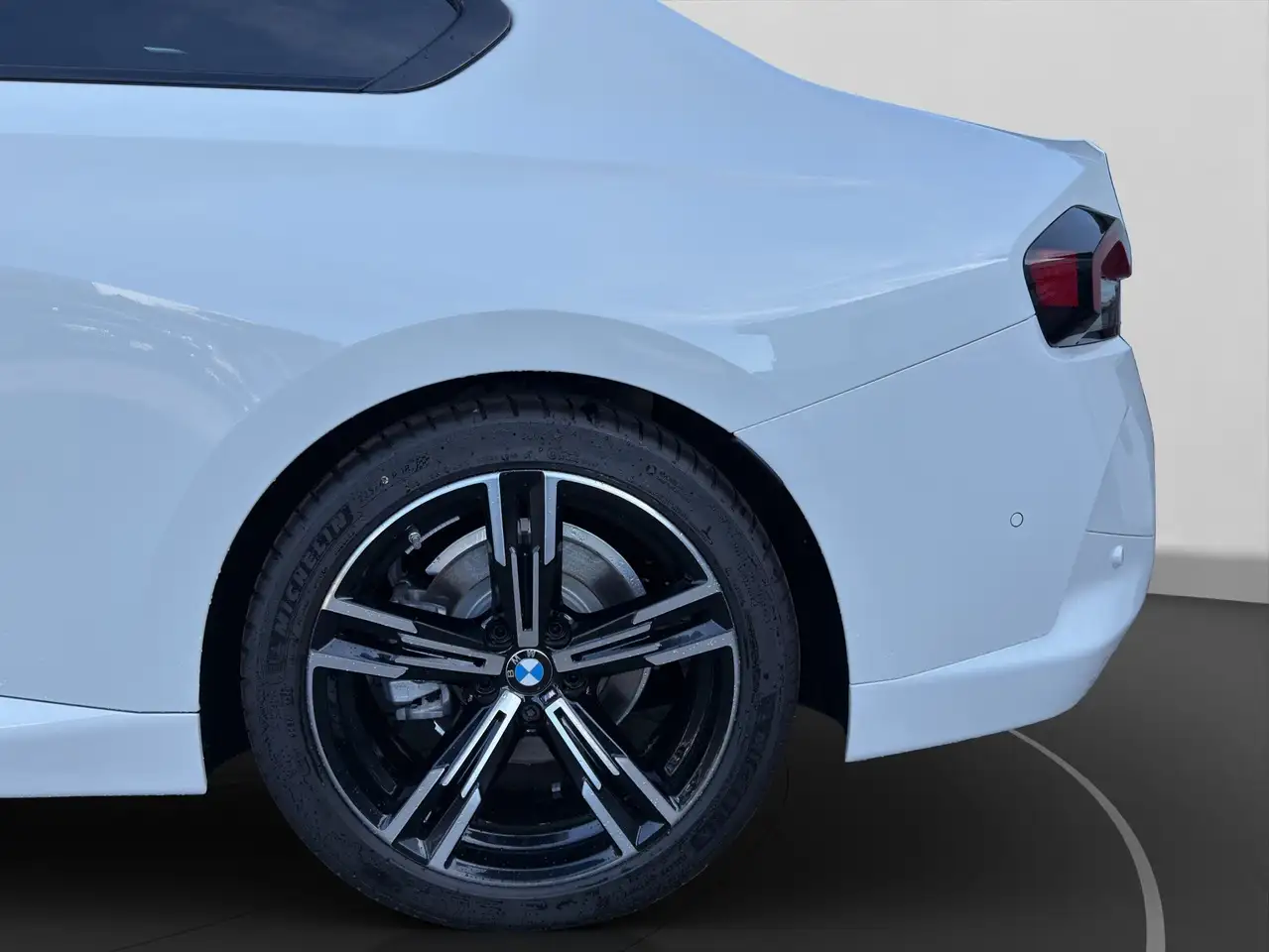 BMW 218 i Coupé GESPERRT VFW FOKUS Q3 12