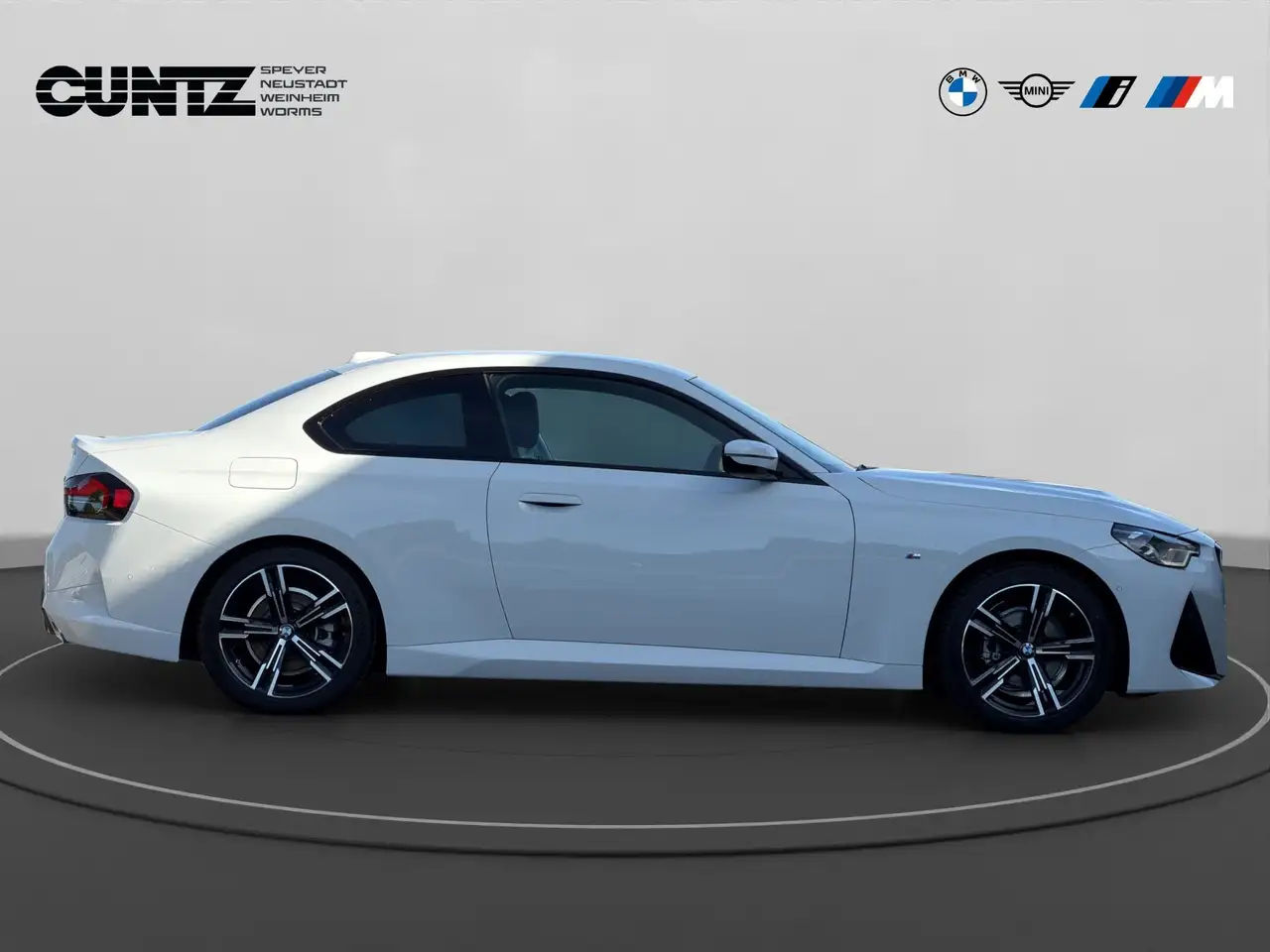 BMW 218 i Coupé GESPERRT VFW FOKUS Q3 4