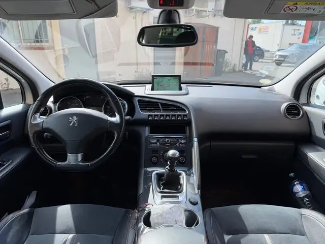 Peugeot 3008 view 15