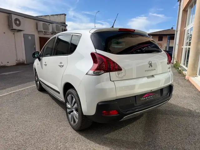 Peugeot 3008 view 7