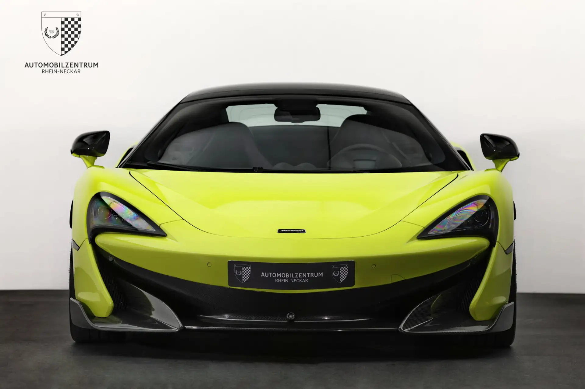 맥라렌 600LT Spider 2022 옐로 사진 2