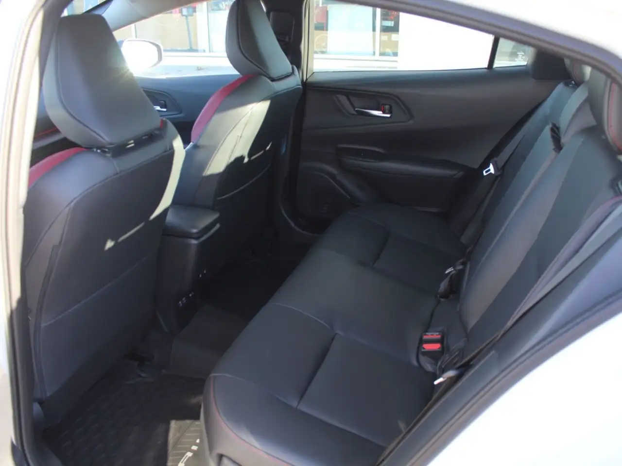 Toyota Prius снимка Toyota Prius