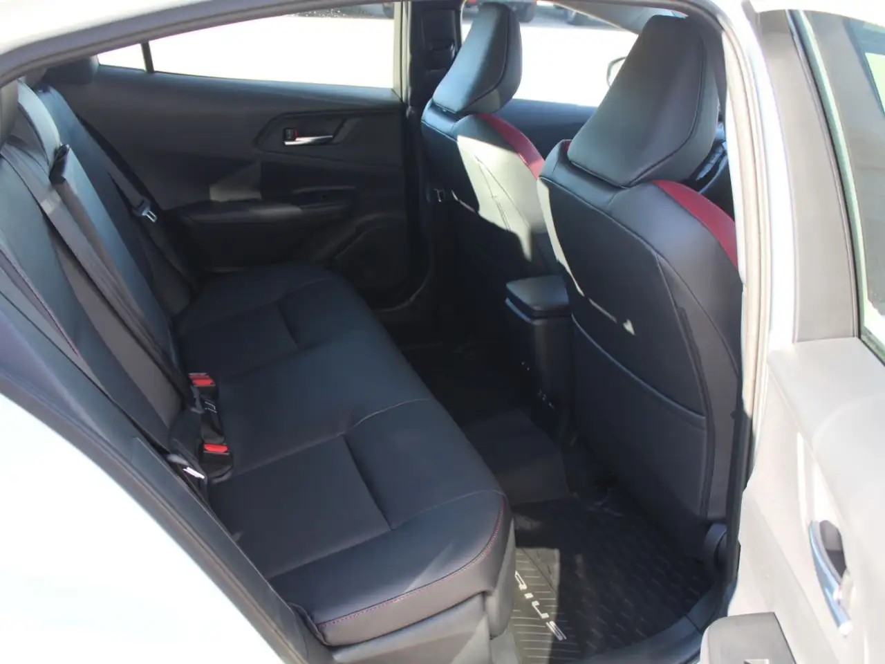 Toyota Prius снимка Toyota Prius