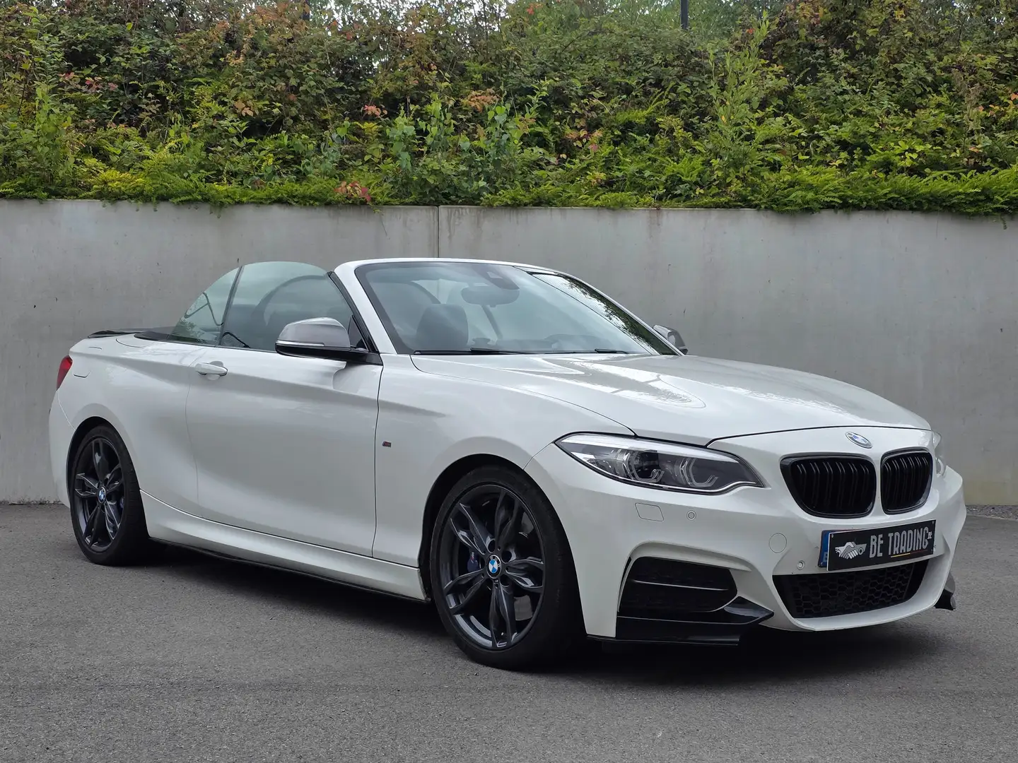 BMW 240 Cabrio M240iAS*HARMAN/KARDON*CUIR*LED*NAVI* Белый - 1