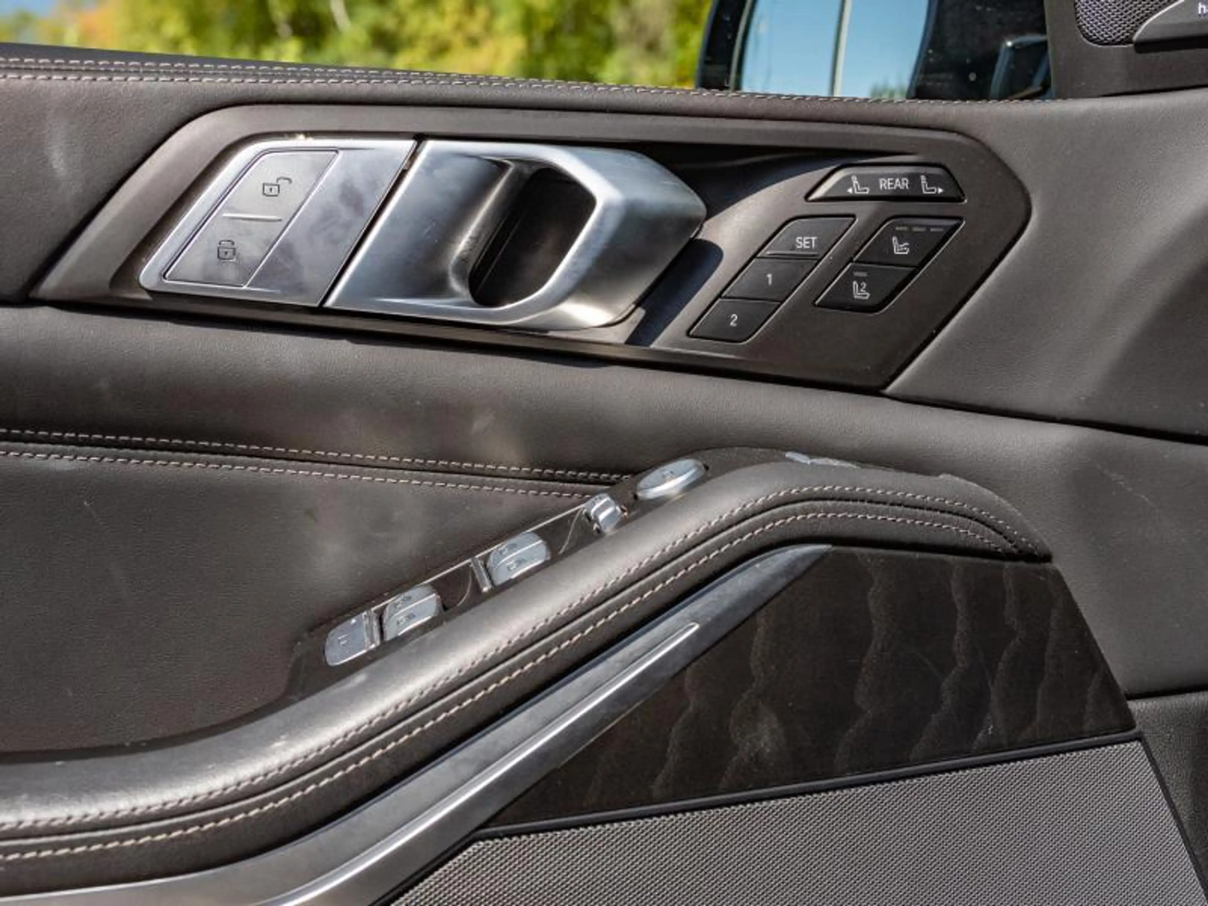 BMW X7 xDrive40d — photo 13