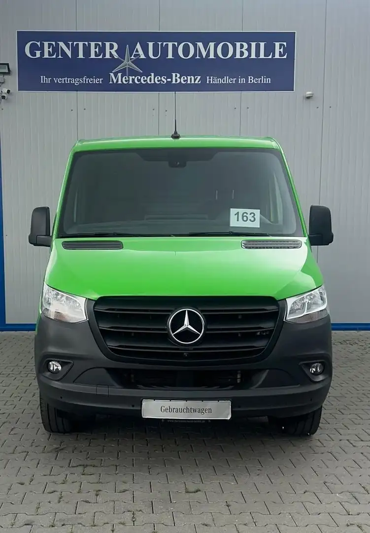 Mercedes-Benz Sprinter SPRINTER 317 LANG 9G-TRONIC TOTWINKEL 360°KAMERA Grün - 2