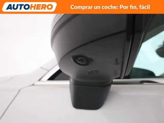 Volkswagen Touareg view 23