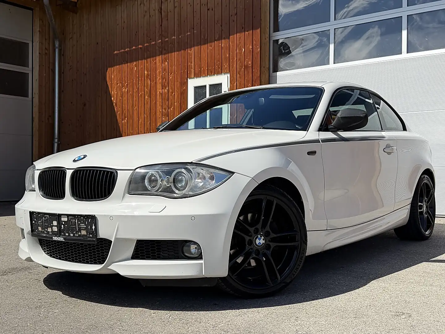 BMW 118 d Coupé Weiß - 1