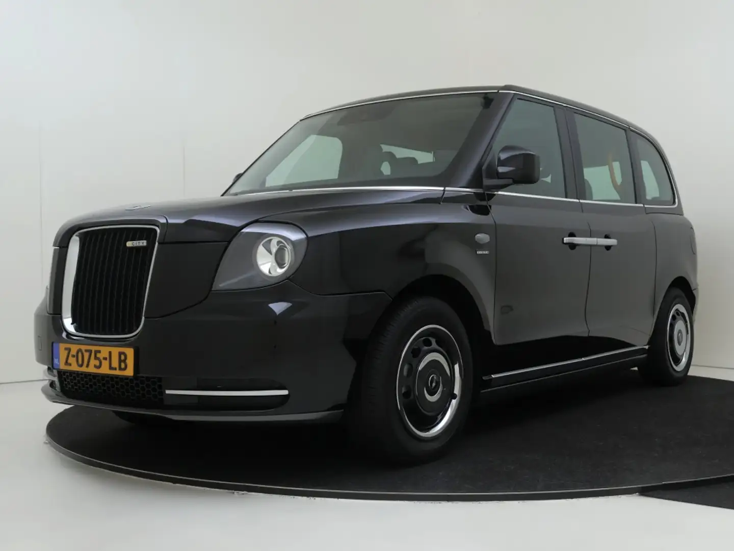 LEVC TX TX | Achteruitrijcamera | Parkeersensoren voor en Schwarz - 1