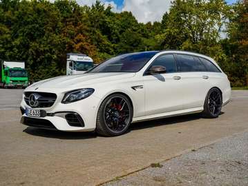 S AMG 4MATIC+ T-Modell mit Brabus B700 Chip