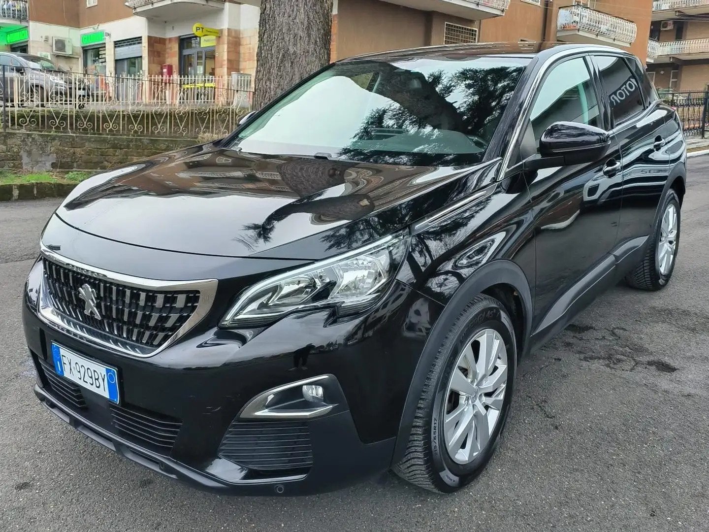 Peugeot 3008 1.5 blue hdi Allure 131cv Pronta Consegna/Garanzia Noir - 2