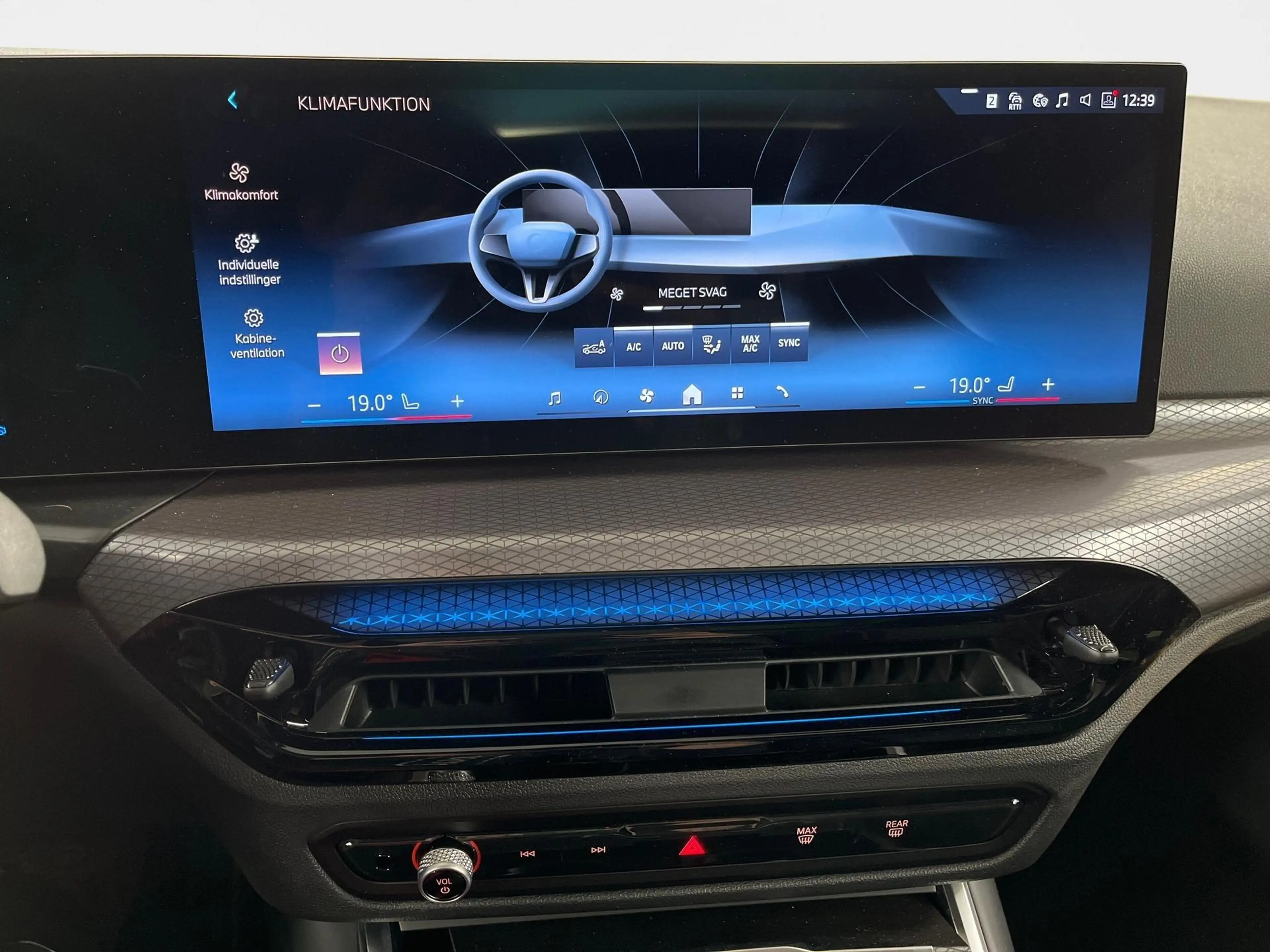 BMW 330 Touring 330i xDrive M Sport 245PS/180kW Steptro... — photo 13