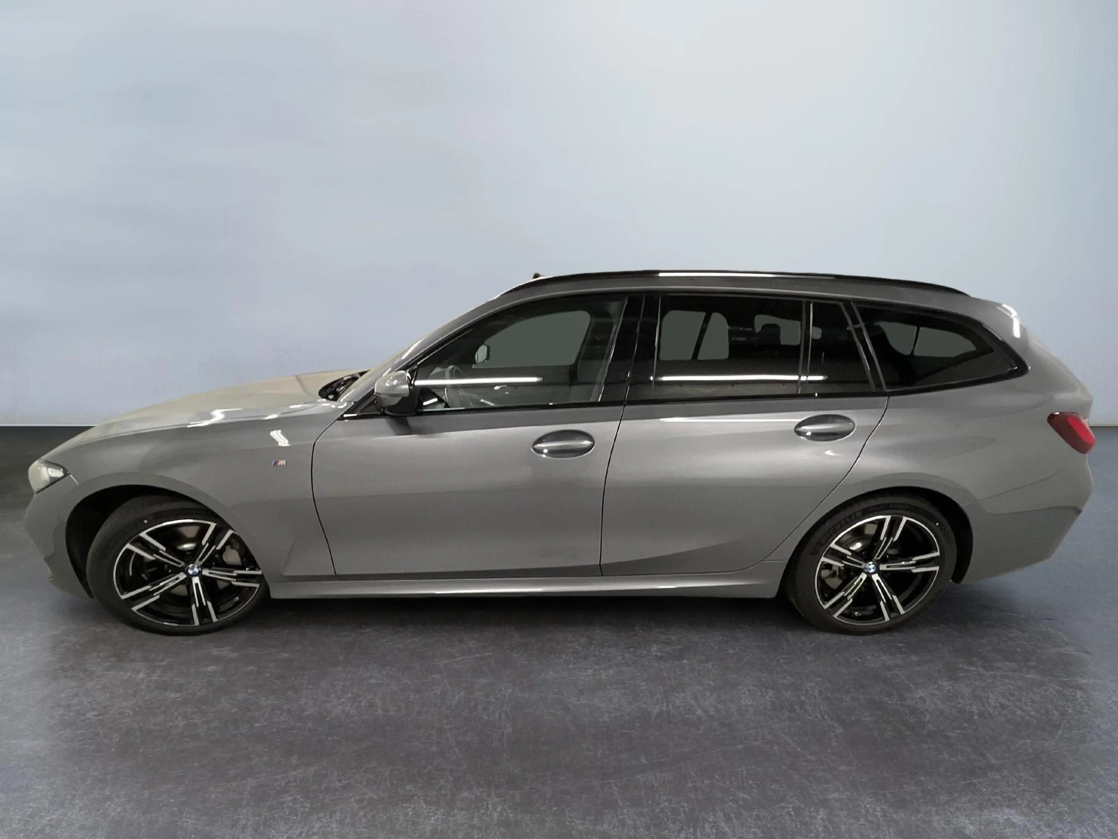BMW 330 Touring 330i xDrive M Sport 245PS/180kW Steptro... — photo 4