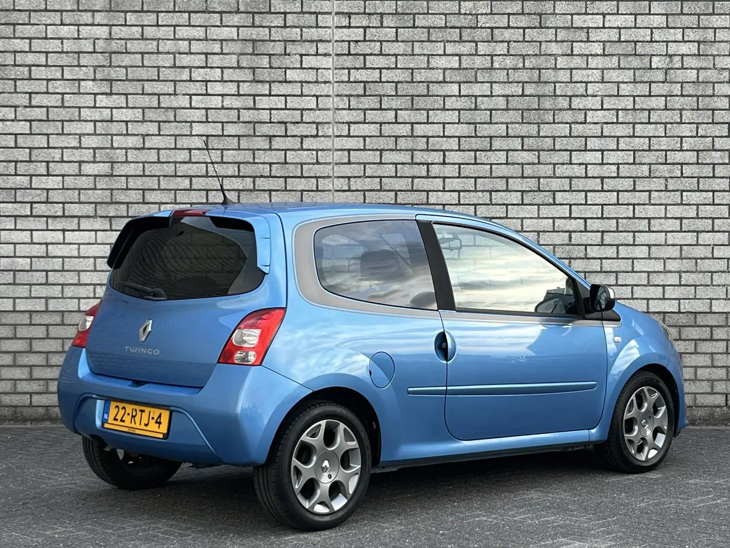 Renault Twingo 1.2-16V Night & Day | Cruise Control | Airco | LM Bleu - 2