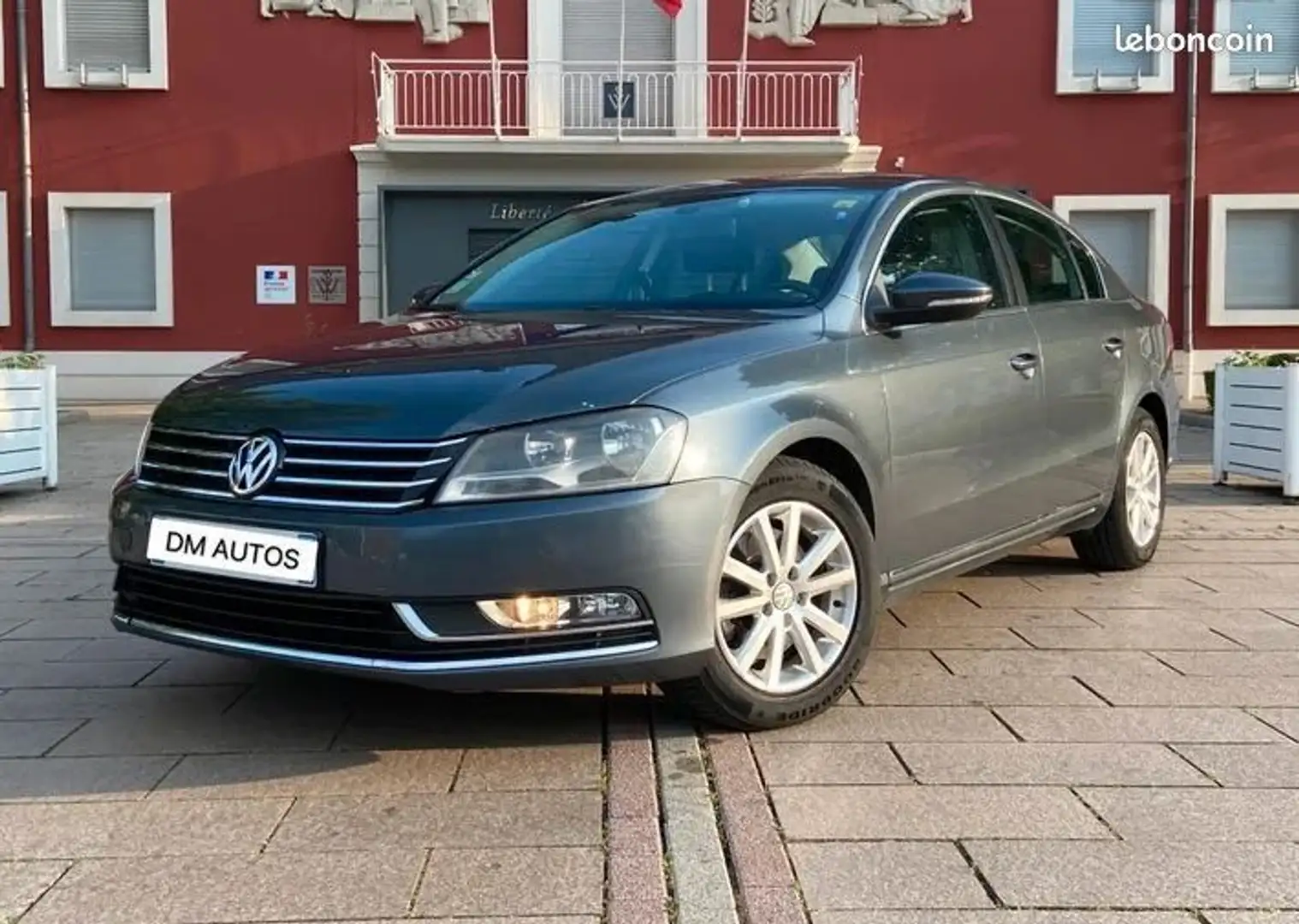 Volkswagen Passat 1.6 tdi bluemotion Gris - 1