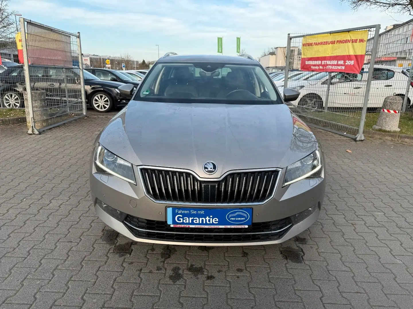 Skoda Superb 2.0 TDI STYLE*ALCANTARA*DSG*ACC*MFL*PDC+* Beige - 2