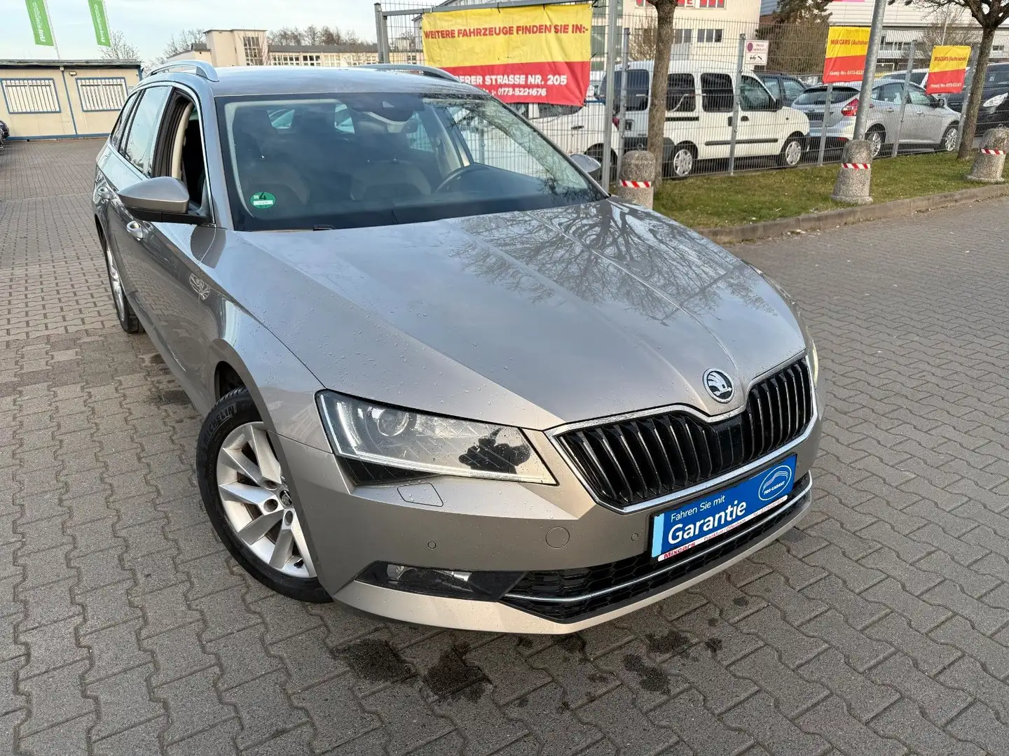 Skoda Superb 2.0 TDI STYLE*ALCANTARA*DSG*ACC*MFL*PDC+* Beige - 1