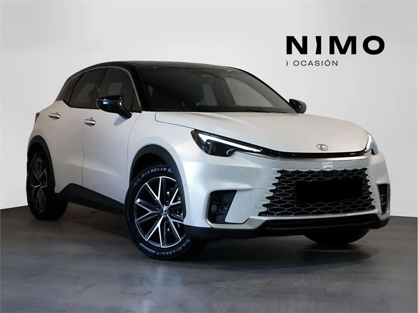 Lexus LBX 1.5 136cv HEV Cool+ - 1