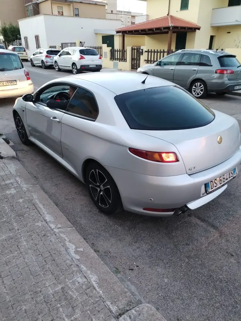 Alfa Romeo GT 1.9 jtd mjt Sport - 2